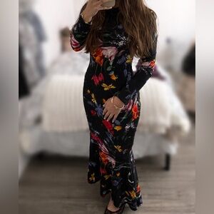 Black Floral Long-Sleeve Maxi Dress